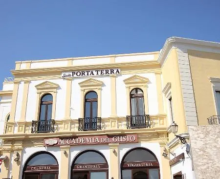 Konukevi Porta Terra 3*